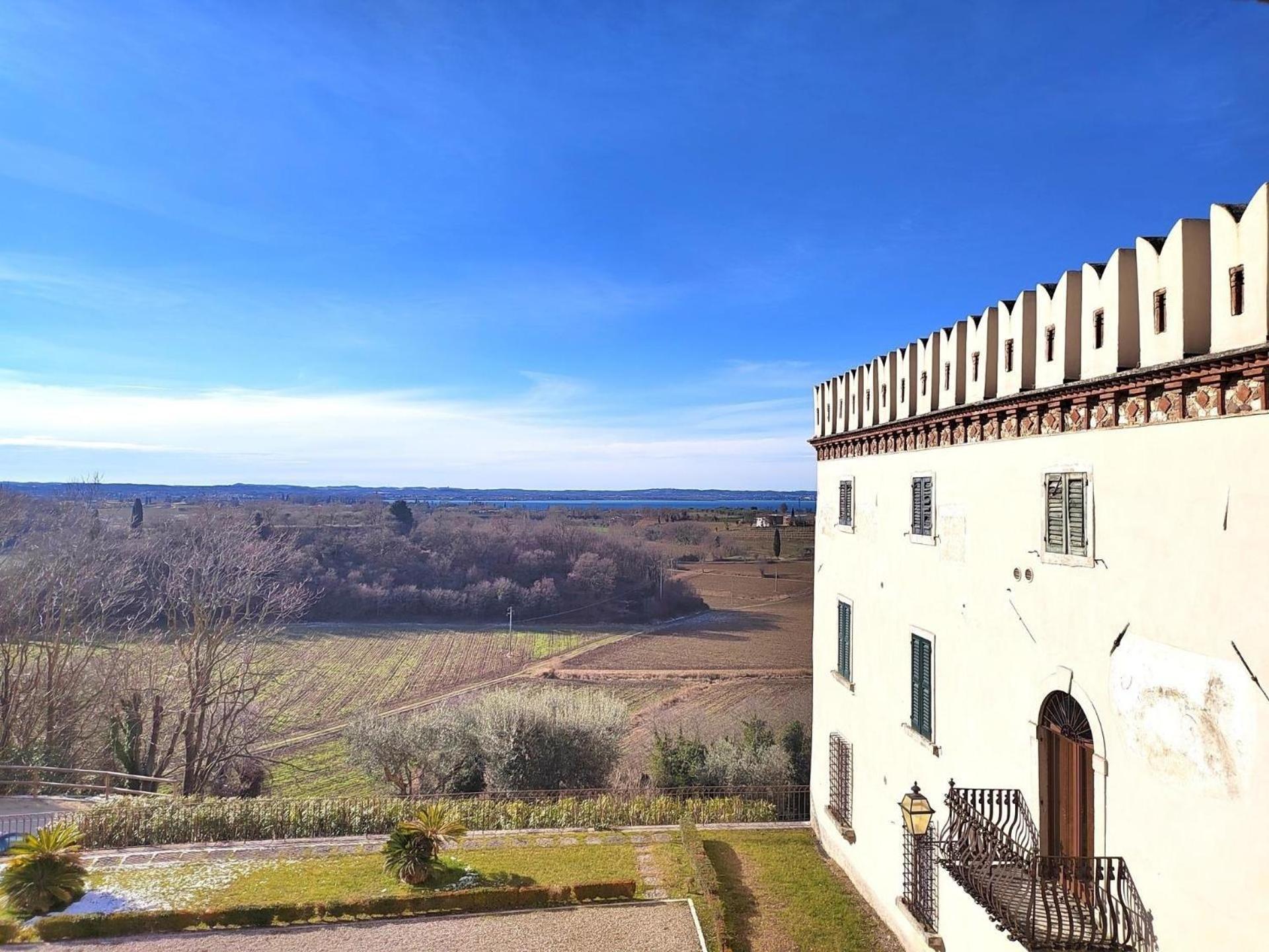 Apartamento Al Castello - Elegante Residenz Mit Schwimmbad Lazise Exterior foto