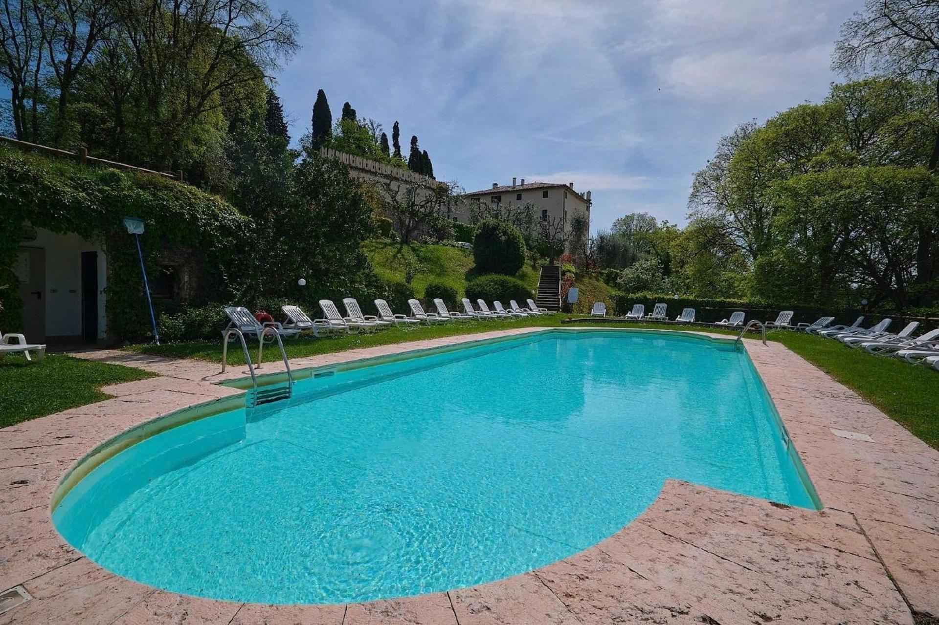 Apartamento Al Castello - Elegante Residenz Mit Schwimmbad Lazise Exterior foto